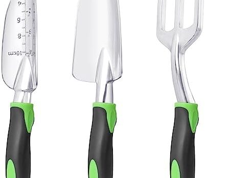 The Green Thumb’s Best Pick: Top Garden Trowels for Effortless Planting